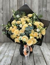 Букет цветов из:  Розы и Лизиантусы #REPLACE_PRED# Сосновоборске Пензенской области