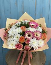 Букет цветов из:  Розы, Герберы и Хризантемы в Сосновоборске Пензенской области