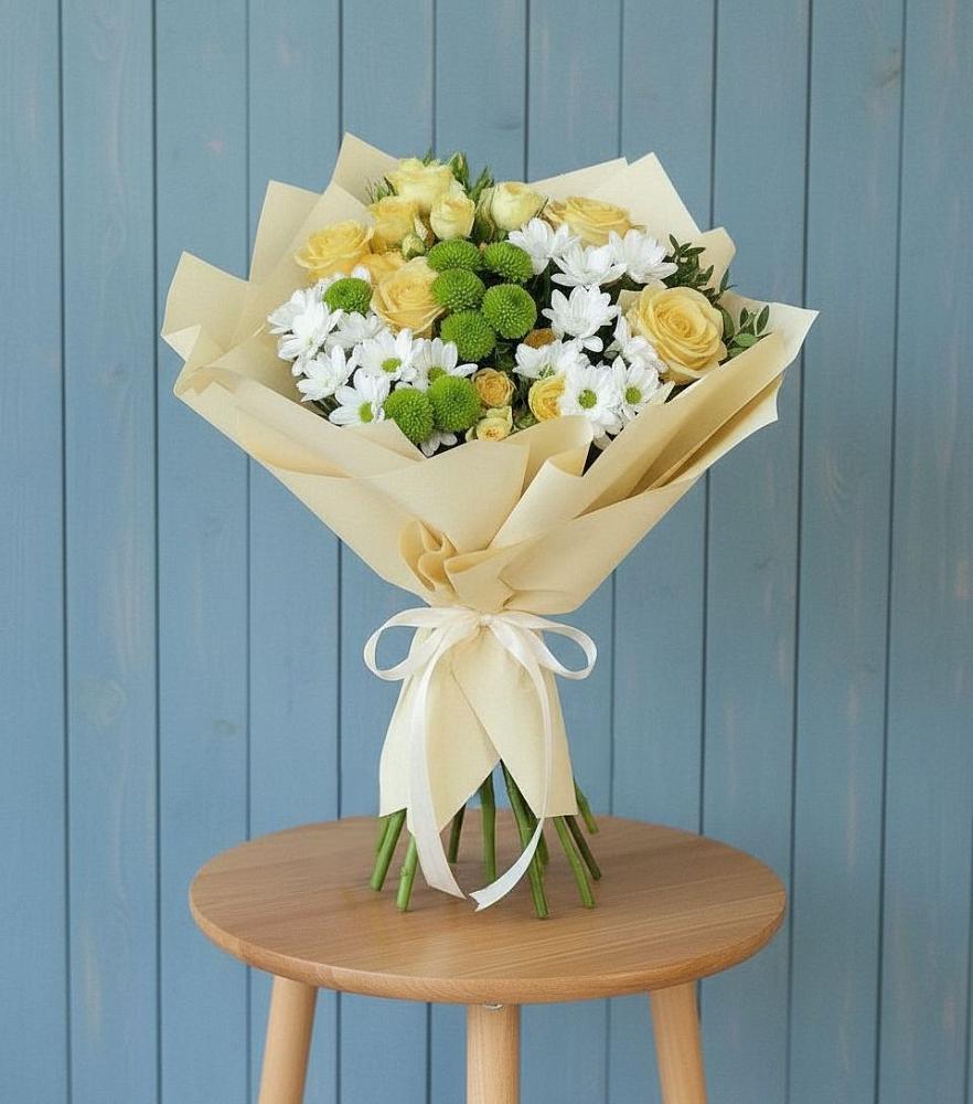 Букет цветов из: Хризантемы и Розы в Сосновоборске Пензенской области