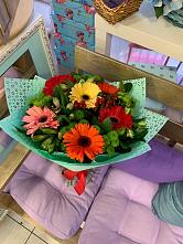 Букет цветов из:  Герберы, Хризантемы и Альстромерии #REPLACE_PRED# Сосновоборске Пензенской области