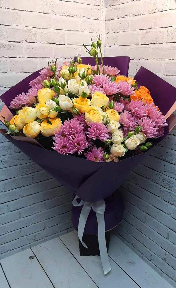 Букет цветов из: Хризантемы и Розы в Сосновоборске Пензенской области