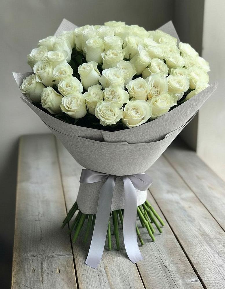 Букет 35 Белых роз в Сосновоборске Пензенской области