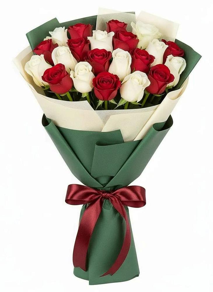 Букет Микс из красных и белых роз в Сосновоборске Пензенской области