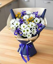 Букет цветов из:  Розы, Ирисы и Хризантемы в Сосновоборске Пензенской области