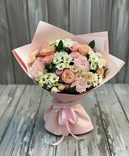 Букет цветов из:  Гвоздики, Розы и Хризантемы в Сосновоборске Пензенской области