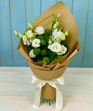 Букет цветов из:  Хризантемы и Лизиантусы в Сосновоборске Пензенской области