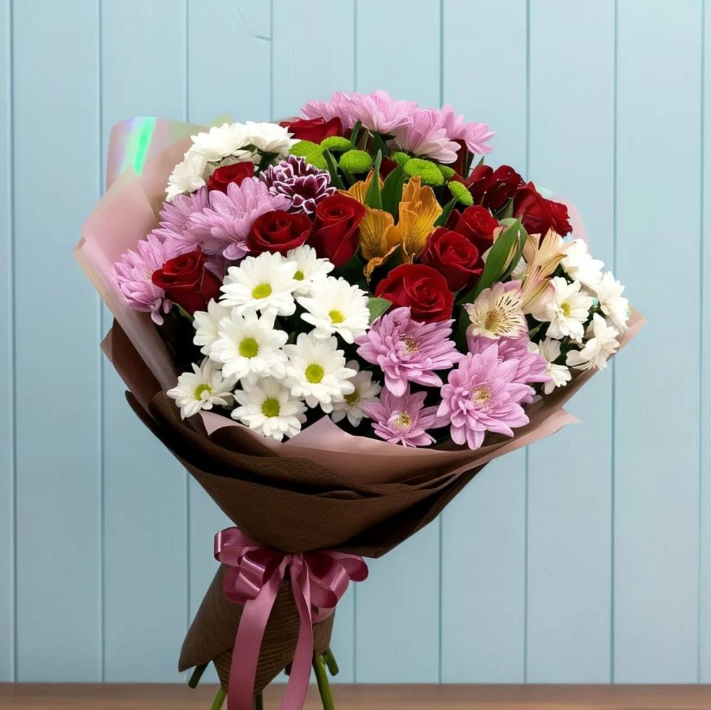 Букет цветов из: Розы, Хризантемы и Альстромерии в Сосновоборске Пензенской области