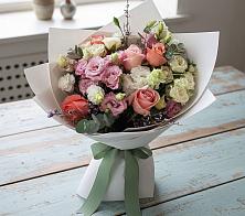 Букет цветов из:  Розы, Лизиантусы и Гвоздики #REPLACE_PRED# Сосновоборске Пензенской области