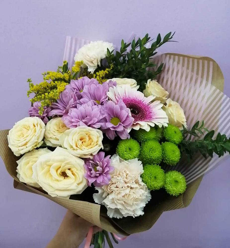 Букет цветов из: Хризантемы, Розы, Гвоздики и Герберы в Сосновоборске Пензенской области