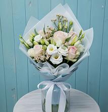 Букет цветов из:  Розы и Лизиантусы в Сосновоборске Пензенской области