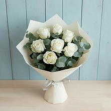 Букет Белые розы в Эвкалипте в Сосновоборске Пензенской области
